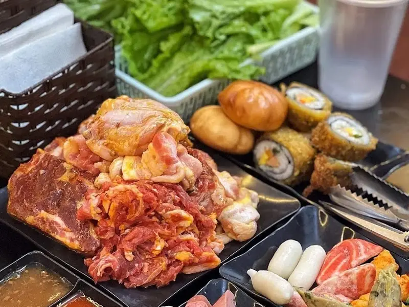 Mr Mlem 3 Buffet Bò Nầm Nướng