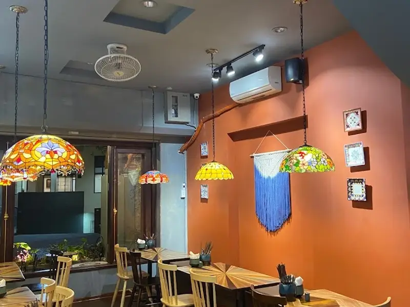 Veggie Castle - Nhà hàng chay Vegan