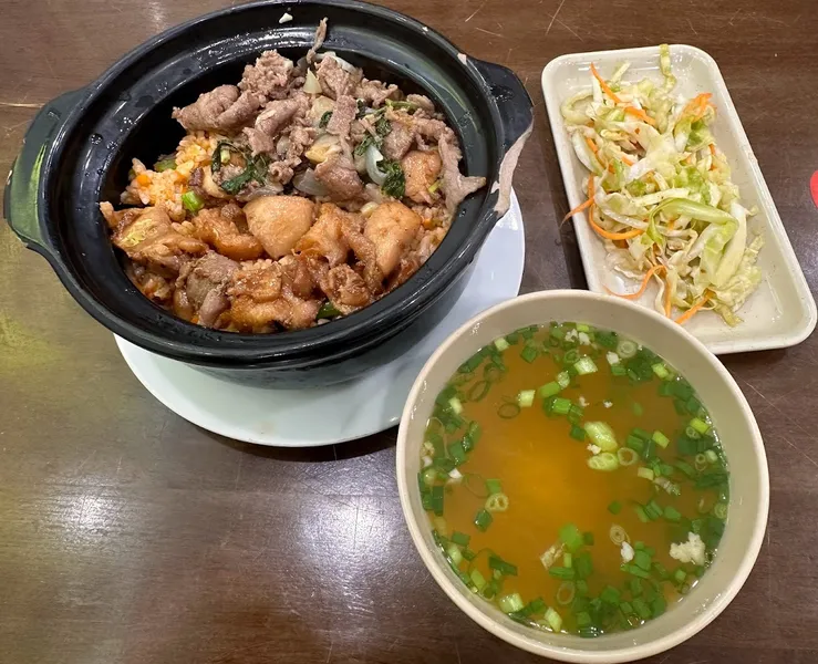 Cơm Thố Anh Nguyễn - Giang Văn Minh