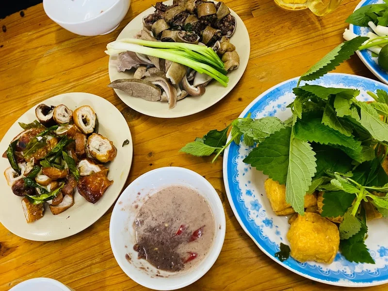 Lòng Trần Cháo 233 Tô Hiệu