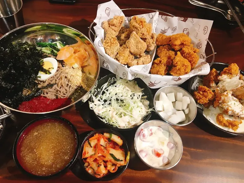 Nhà Hàng Gà Nollowa