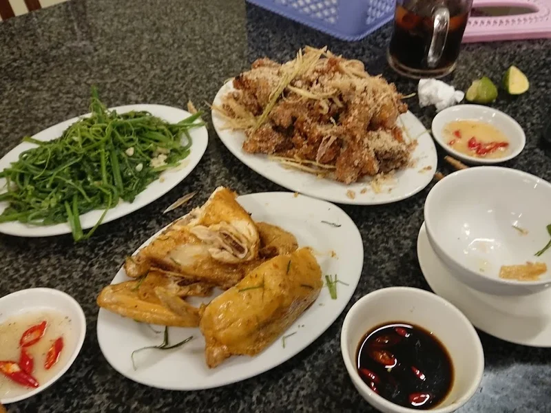 Quán Bình Gà Mạnh Hoạch