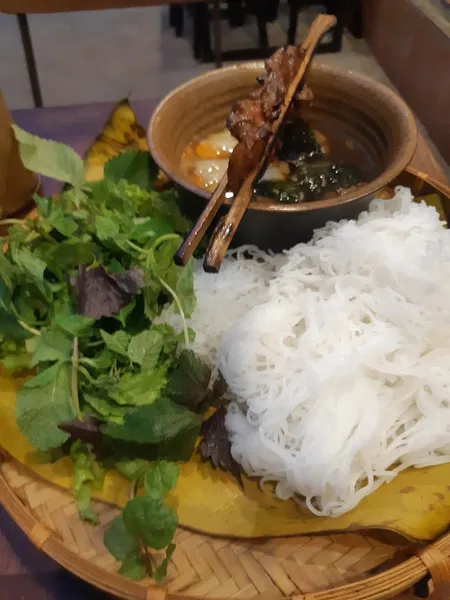 Bún chả Cô Lý