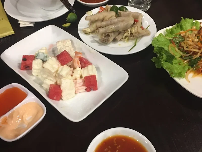 Nhà hàng Cô Lô Nhuê