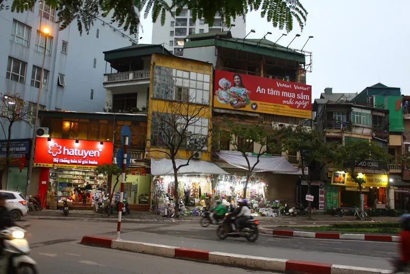 Cửa hàng Hà Tuyến