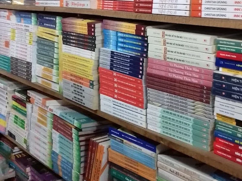 Nhà Sách Minh Kiệt