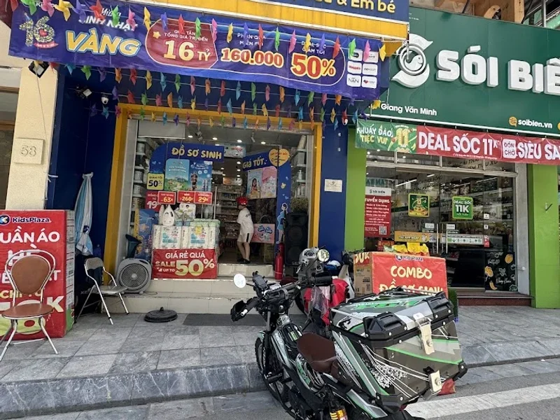 Hệ thống siêu thị mẹ và bé Kids Plaza