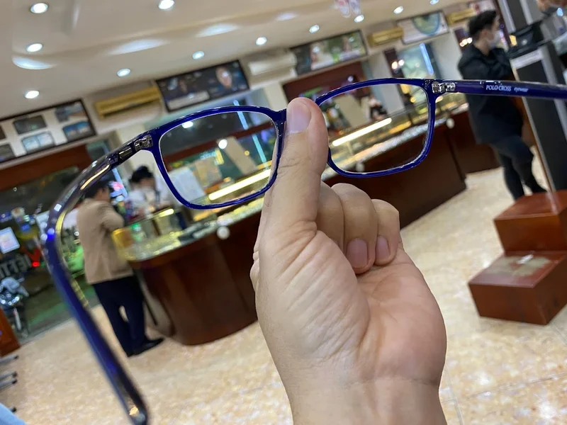 Kính Mắt Việt Tín - C4/142 Giảng Võ