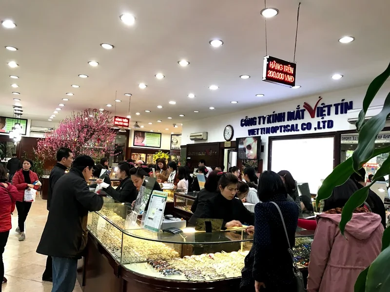 Kính Mắt Việt Tín - 345 Cầu Giấy