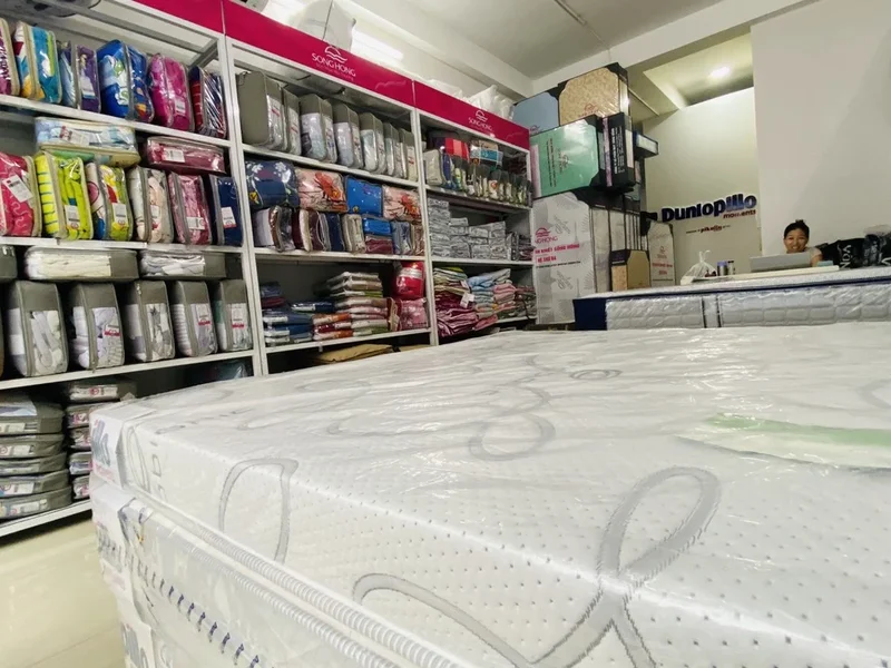 Đệm Sông Hồng Cầu Giấy