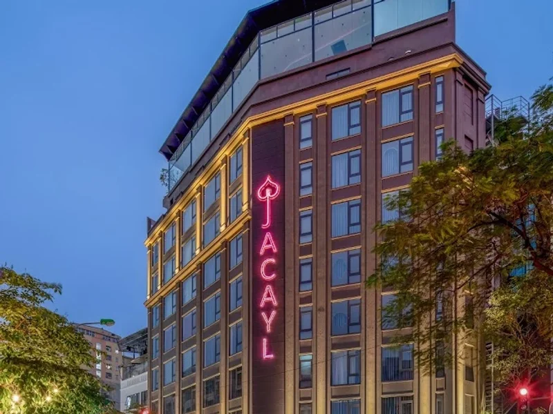 Jacayl Hotel
