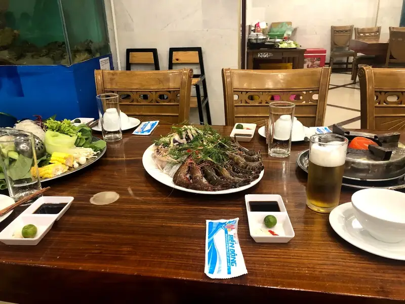 Nhà Hàng Hải Sản Biển Đông