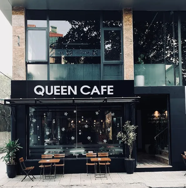 QUEEN CAFE