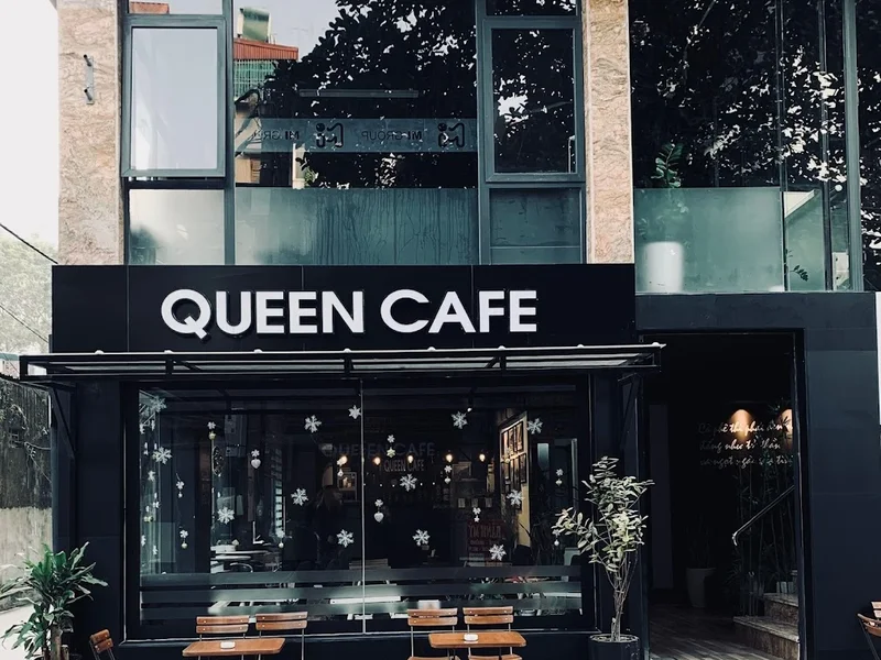 QUEEN CAFE