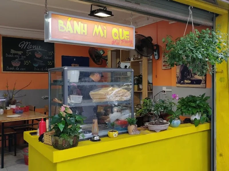 Cái Thìa Thủng - Quán bún ngon, bánh đa cua, bánh mì que...