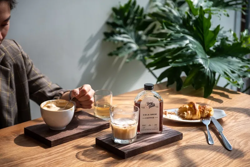 Sóng Sánh Café