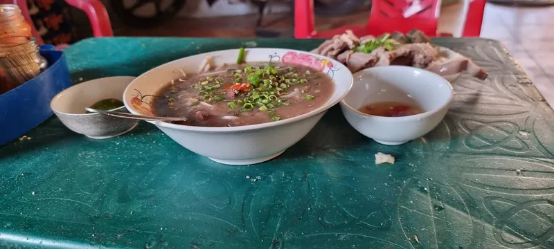 Cháo lòng - Má heo