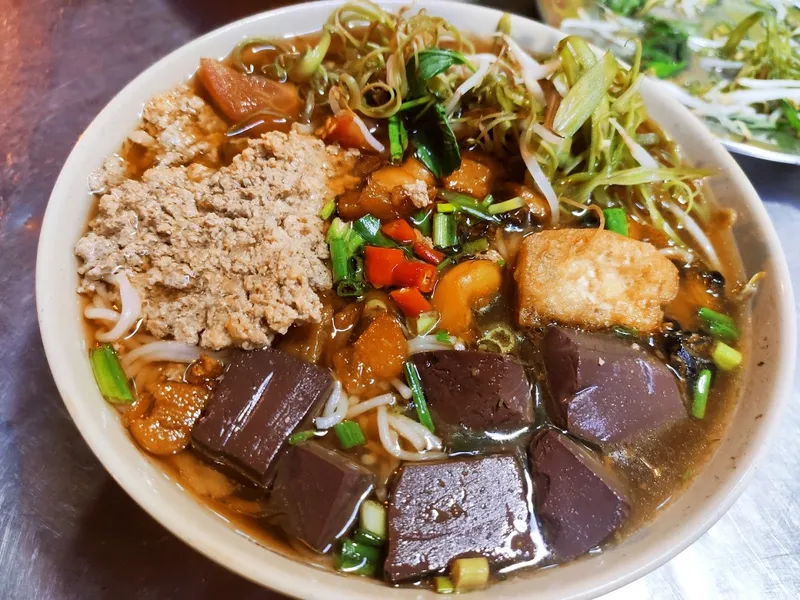 Bún Riêu CÔ HOA