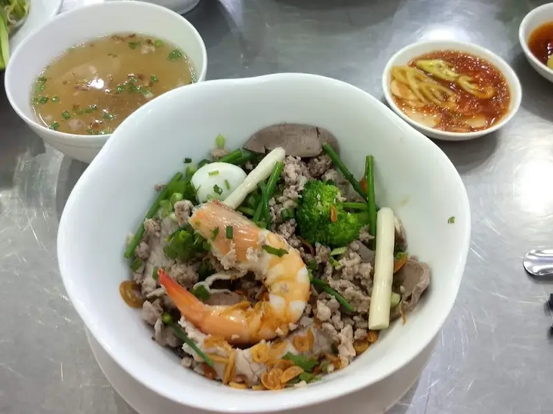 Hủ Tiếu Nam Vang Nhân Quán