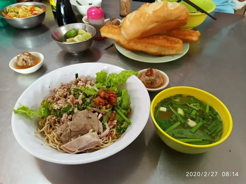 Hủ Tiếu Mì Đạt Phong