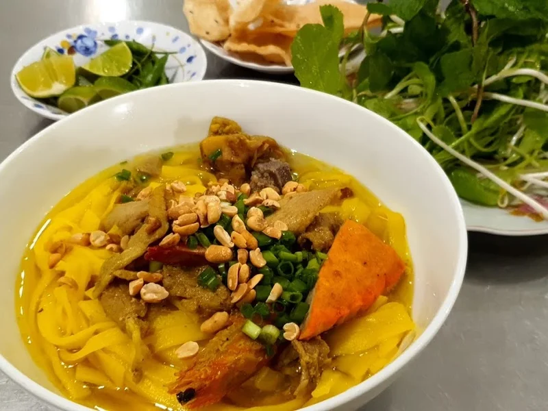 Quán Mì Quảng 245