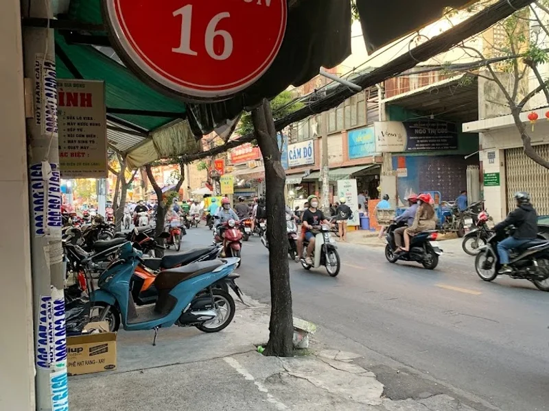 Quán Bánh Cuốn Nóng 16