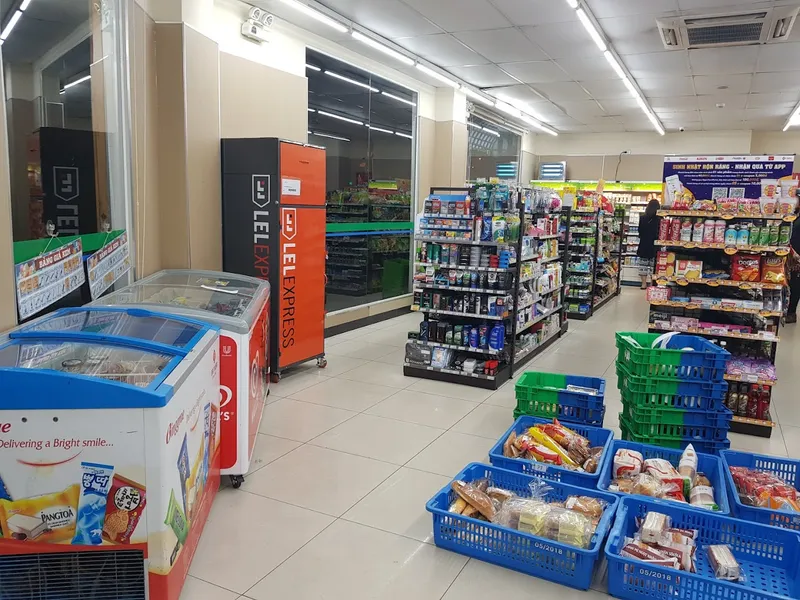 FamilyMart Trường Sơn
