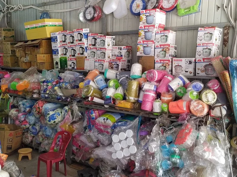 Cửa Hàng Gia Dụng TUYẾT