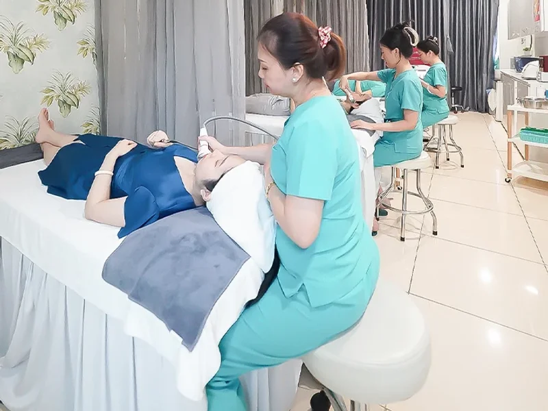 Phòng khám Da Liễu Thẩm Mỹ AV - BS CK2 Võ Nguyễn Thúy Anh