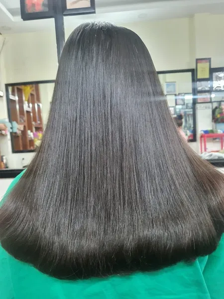 Salon Tóc Mỹ Thuận (Uốn, Duỗi, Nhuộm... Phun thêu Chân Mày, Môi)