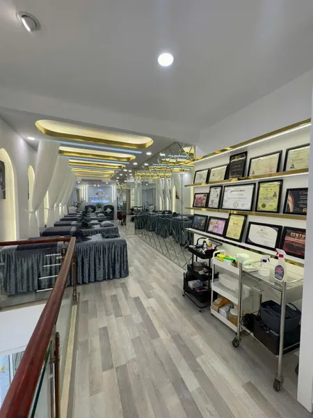 Triệu Mẫn Beauty Academy