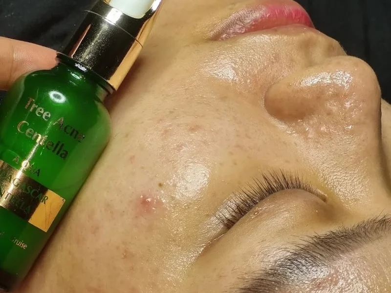 Ngoc Trinh làm đẹp