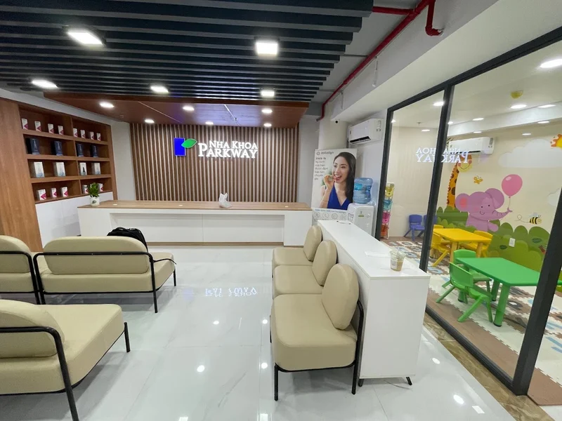 Nha khoa Parkway Trần Hưng Đạo - Flagship store