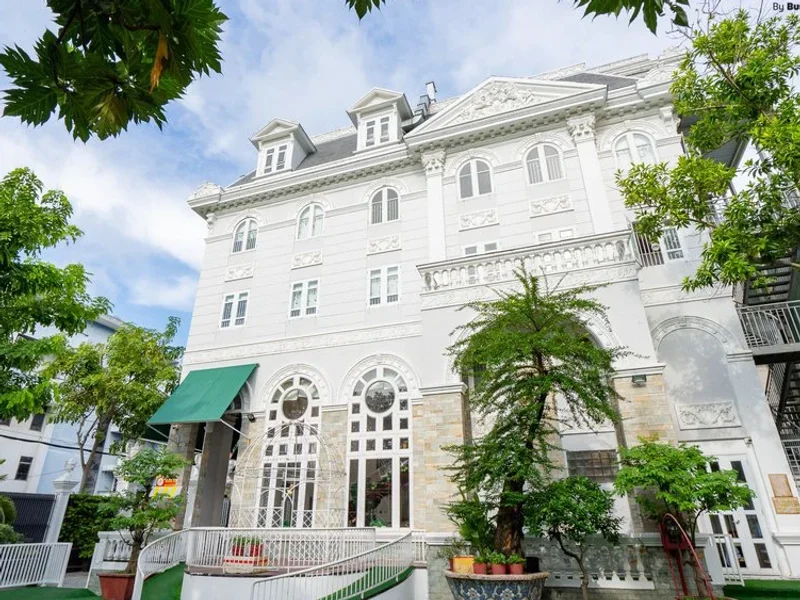 Small Wonder - Quận 6 (Trường mầm non)