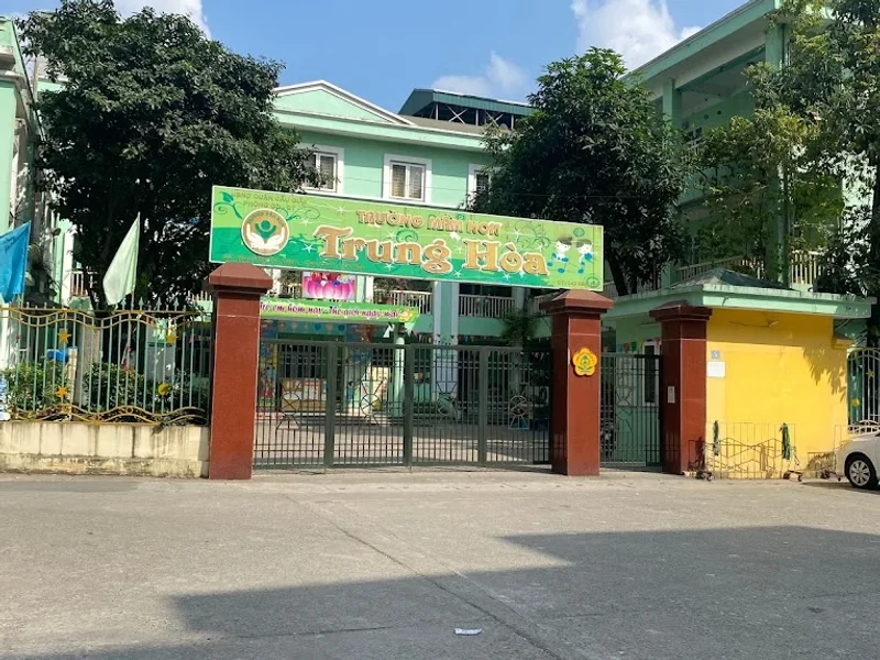 Trường Mầm Non Trung Hòa