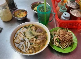 Danh sách 13 quán bún riêu tại Quận 4