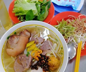 quán bún riêu tại Quận 7