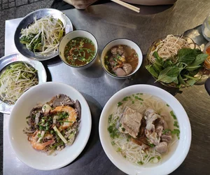 quán hủ tiếu tại Quận 1