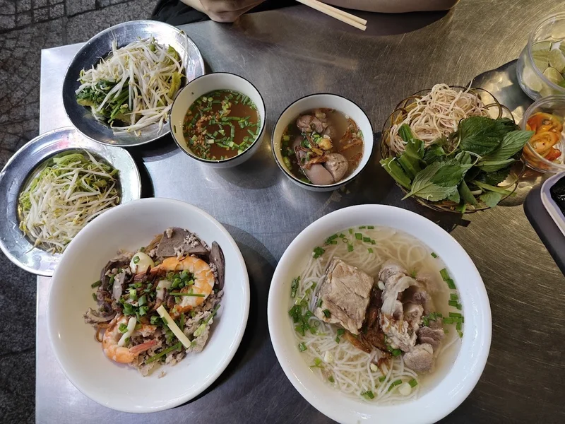 Hùng Mập - Hủ Tiếu Nam Vang - Bún Mọc - Bún Bò Huế