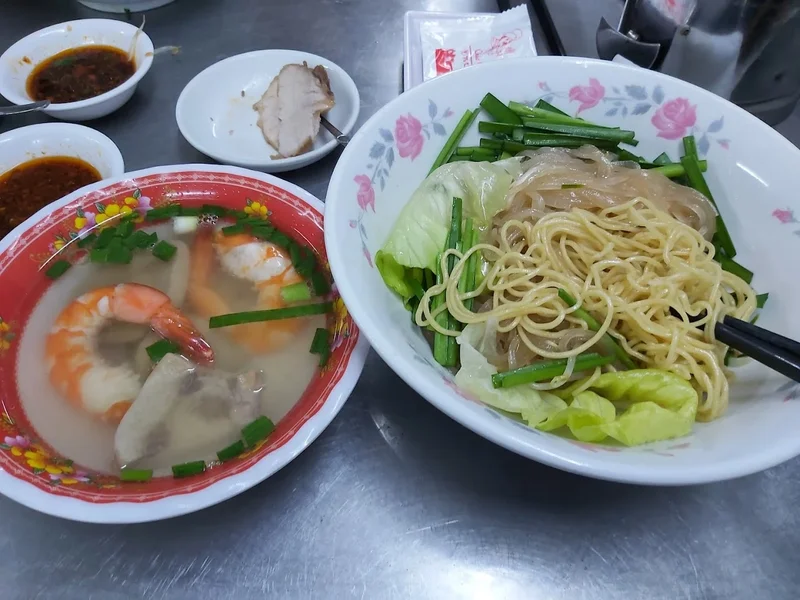 Hủ Tiếu Mỳ Chú Sè - Quận 1