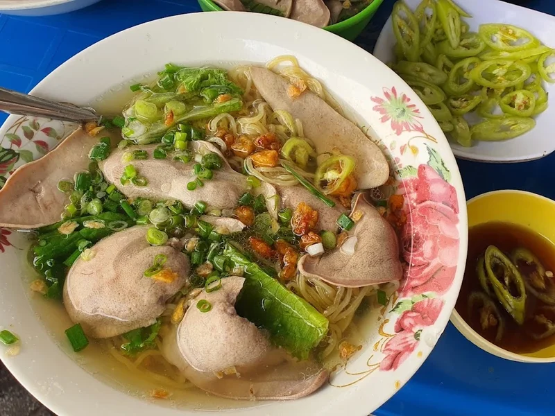 Hủ tiếu mềm - mì Cật