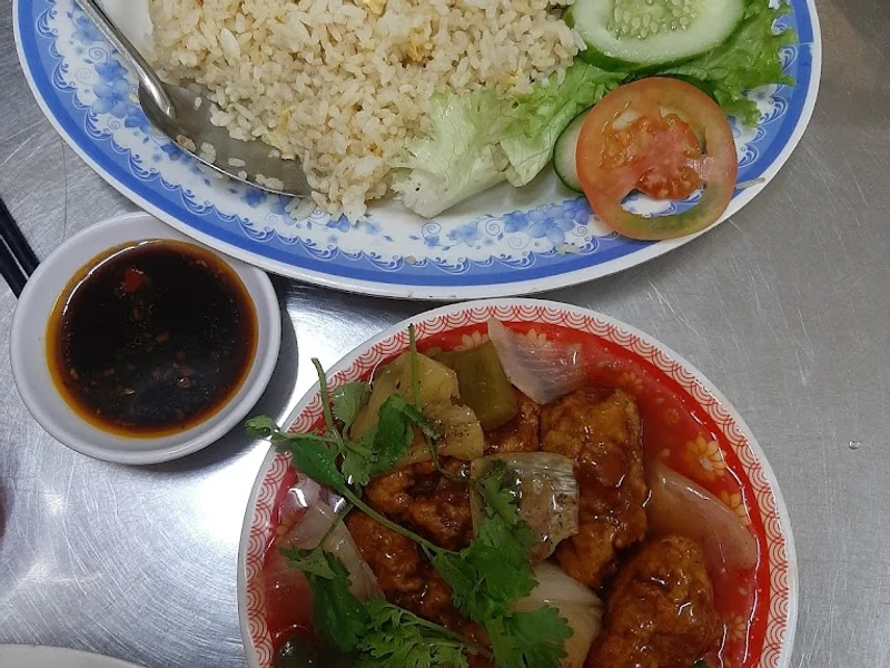 Quán hủ tiếu xào Thuận Phát