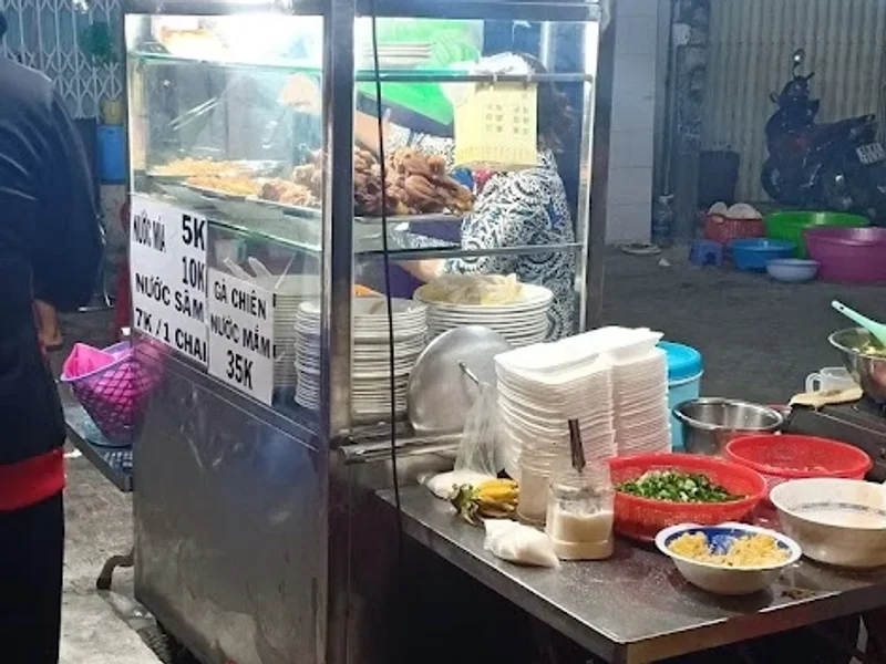 CƯỜNG KÝ _ Hủ tiếu xào