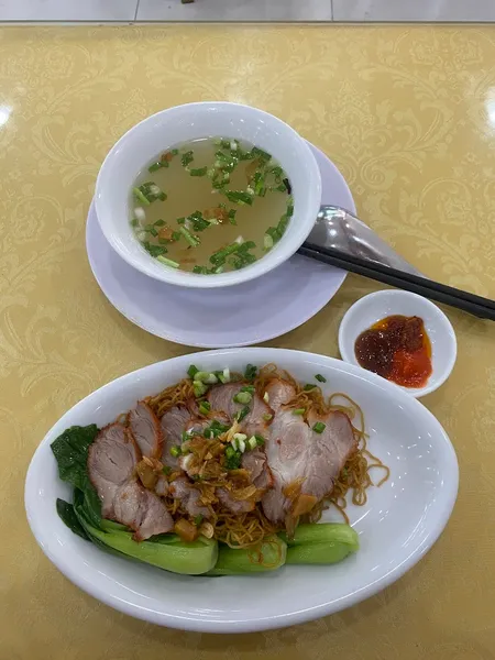 Hủ tiếu mì Huỳnh Gia