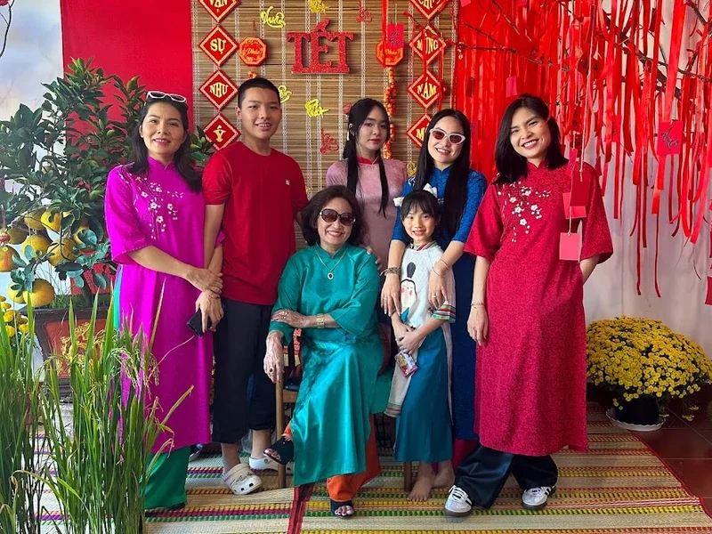 Hủ Tiếu Mực Như Ý - Bắc Hải