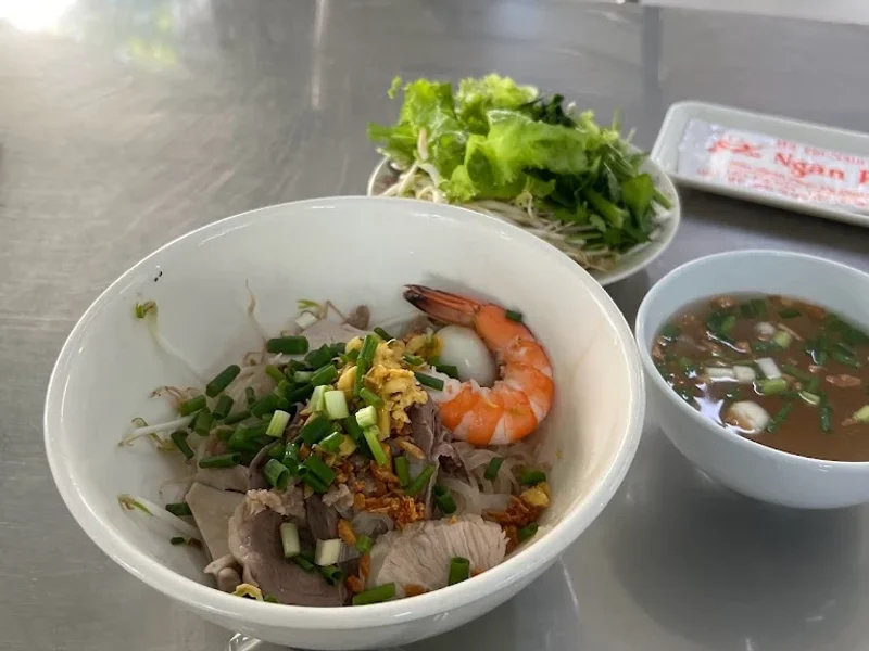 Hủ Tiếu Nam Vang Ngân Phát