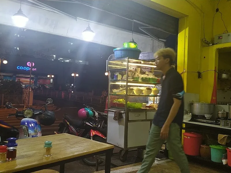 Bánh canh, bún cá Nhớ Nha Trang