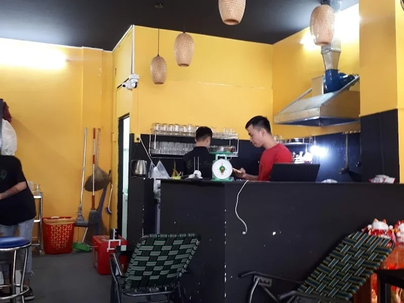 Má thuỷ ( bánh canh chả cá )