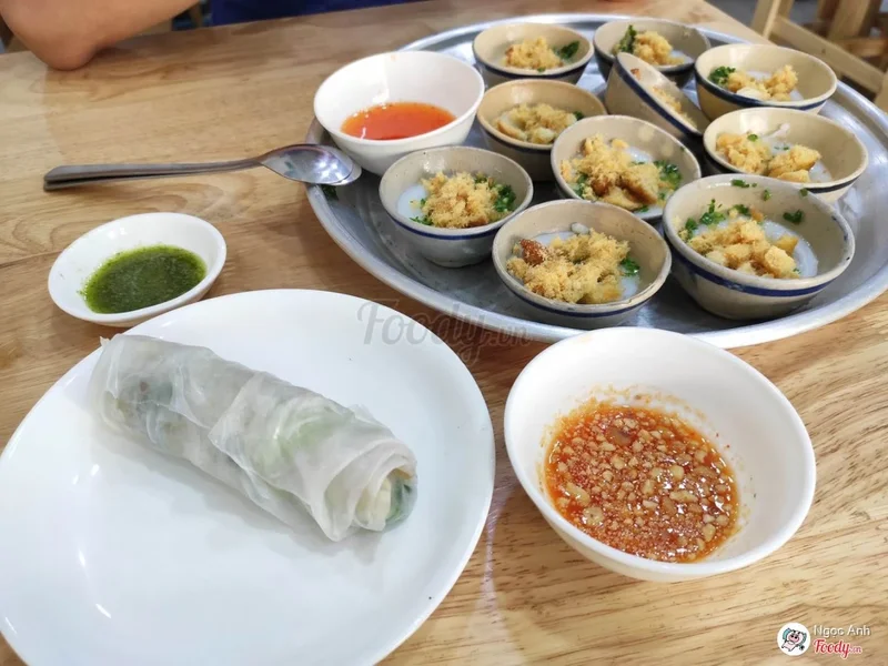 HẸ QUÁN - Bánh canh hẹ _ Bánh bèo nóng Phú Yên