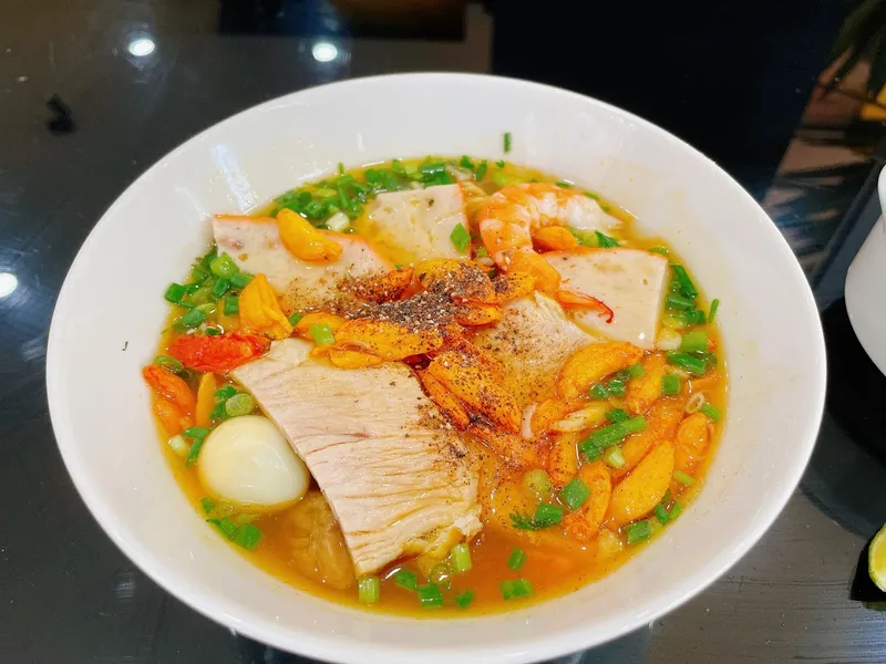 Bánh canh cua mẹ YUNA